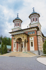 Fototapeta na wymiar Orthodox church of the Sinaia monastery in Romania