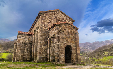 Fototapeta na wymiar Capilla de Santa Cristina,Asturias