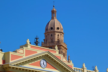 Obraz premium Catedral detrás del Ayuntamiento, Murcia, España
