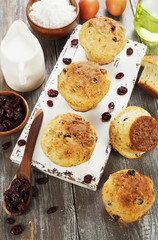 Fototapeta na wymiar Muffins with dried cranberries