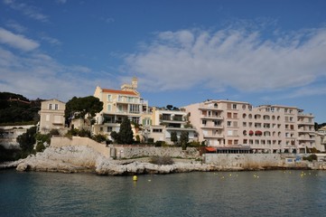 Fototapeta na wymiar The harbor of Cassis