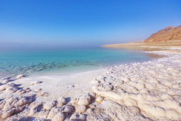 Obraz premium Krajobraz Jordanii. Brzeg Morza Martwego.