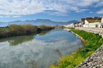 Fototapeta na wymiar Spanish village on the river bank