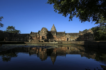 Phnom Rung is from an ancient Khmer word in Tapek Seb district, Chalerm Phra Khiat District, Buriram Province. It is one of the most beautiful and important Khmer ancient monuments in Thailand.
