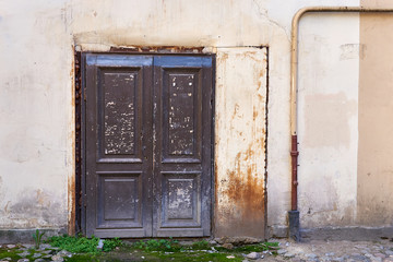 Beautiful door and parts of the exterior of the house
