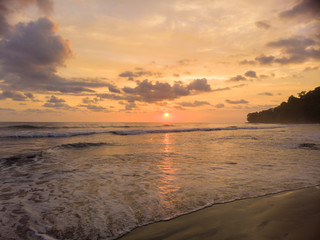 Sonnenuntergang am Strand