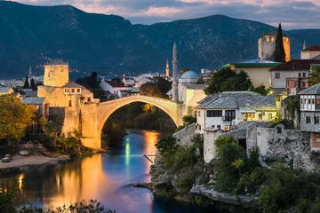Papier Peint photo Stari Most Old Bridge in Mostar, Bosnia and Herzegovina