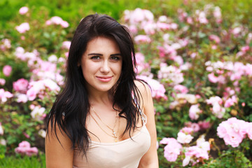 Naklejka premium Portrait of a beautiful young woman
