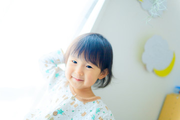 室内 かわいい子供