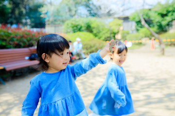 かわいい子供 アウトドア