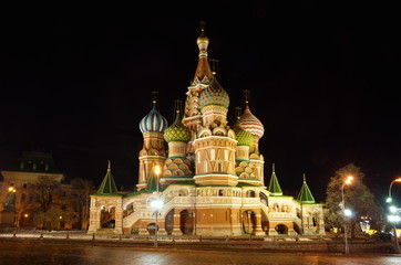 Fototapeta na wymiar Cathedral of the Intercession of the blessed virgin, that on the Moat (St. Basil's Cathedral) in the winter evening. Red square in Moscow, Russia