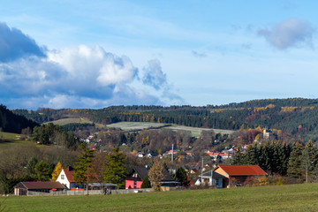 Plaue im Thüringer Wald Blick auf die Ehrenburg