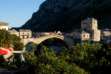 Fototapeta na wymiar the bridge of Mostar in the afternoon