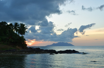 Fototapeta na wymiar Indian ocean at sunset Seychelles, Mahe