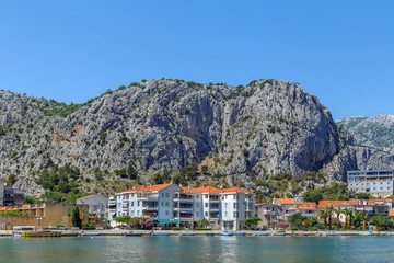 Fototapeta na wymiar View of Cetina river in Omis, Croatia