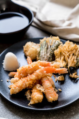 shrimps tempura (battered fried shrimps) with vegetable
