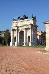 Fototapeta na wymiar Porta Sempione, Milan