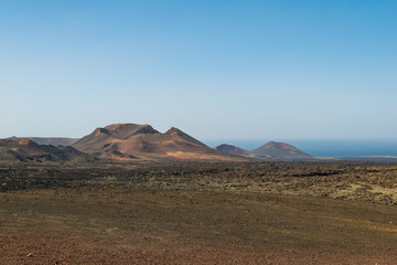 Fototapeta na wymiar Lanzarote (isole Canarie) - Panorama dei vulcani (Tymanfaya)
