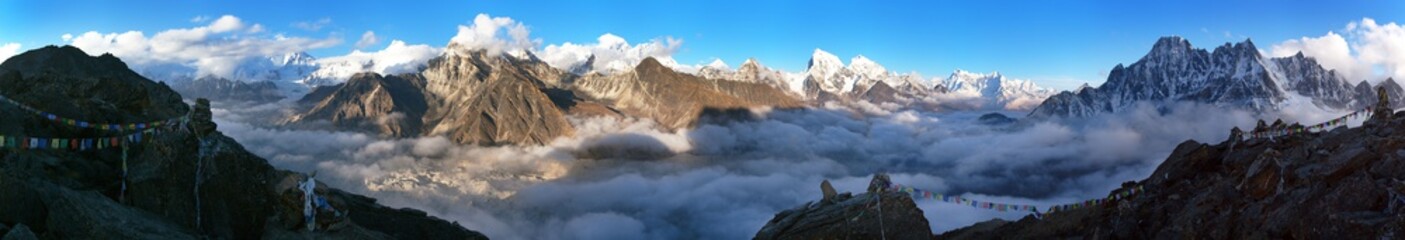 Mount Everest, Lhotse, Makalu and Cho Oyu panorama - obrazy, fototapety, plakaty