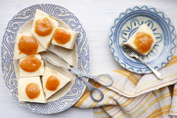 Pie with cream and canned apricots. Pie - 