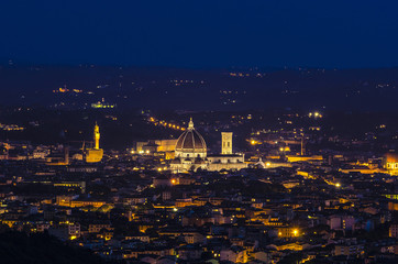 Firenze: panoramica notturna