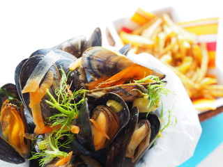 moules marinières au vin blanc et frites