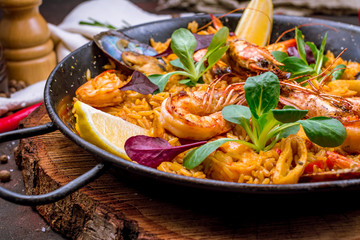 paella with seafood