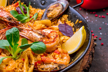 paella with seafood