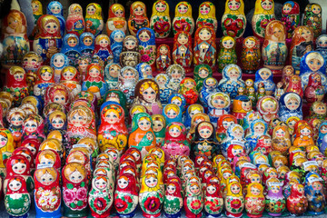 Fototapeta na wymiar Matryoshka dolls or Russian dolls at sell the market.