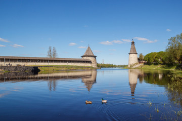 Voskresenskaya and Ploskaya towers in the Kremlin, Pskov