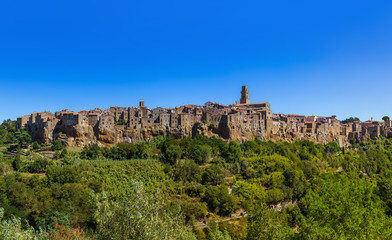Fototapeta na wymiar Pitigliano medieval town in Tuscany Italy