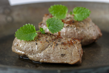 Wildschwein gebraten