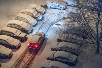 Car in winter © VJ