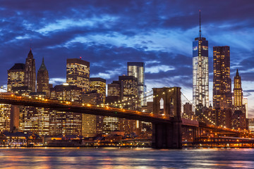 Fototapeta premium Brooklyn Bridge i Manhattan Skyline, Nowy Jork