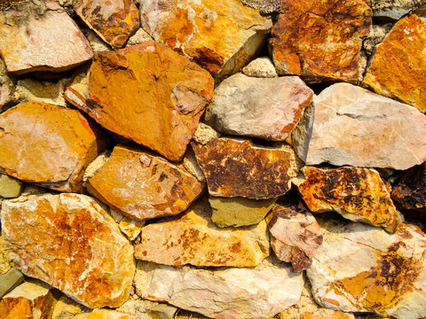 Bolder stone wall