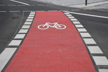 fahrradweg rot frei