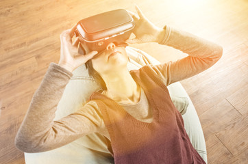 woman using vr