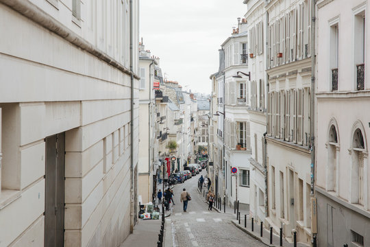 Fototapeta street in paris, france