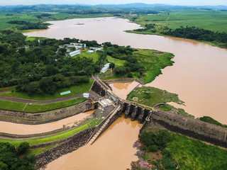represa barragem fluvial