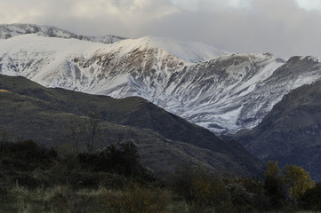 Fototapeta na wymiar Atardecer en la montaña