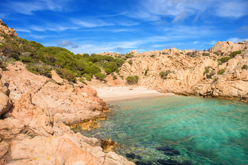 Fototapeta na wymiar Spiaggia di Cala Coticcio, Sardegna