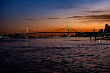 橋と夕景