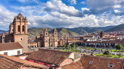 Panoramic view of the Plaza de Armas, Cathedral and Compania de Jesus Church in Cusco, Peru - obrazy, fototapety, plakaty