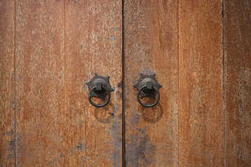 chinese old wooden door background