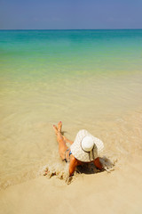 Fototapeta na wymiar woman at the tropical beach