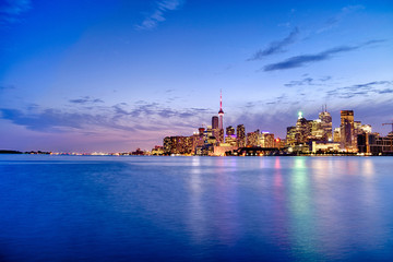 Fototapeta na wymiar Skyline of Toronto in Canada