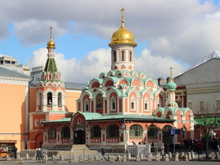 Fototapeta na wymiar Russia, Moscow – Kazan Cathedral on Red square