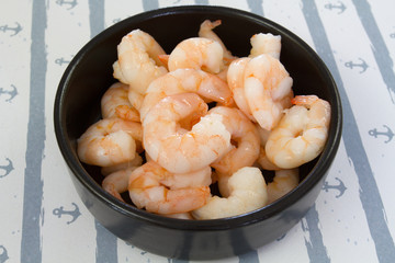 crevettes cuites décortiquées