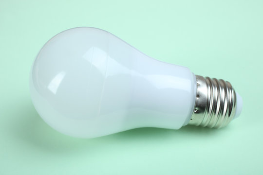 Light bulb with frosted glass
