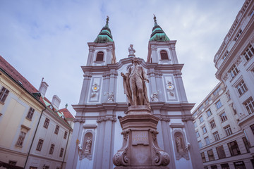 Fototapeta premium Katholische Kirche Mariahilf in Wien, Österreich